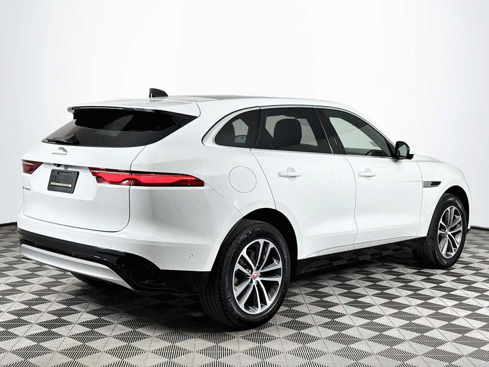 Used 2021 Jaguar F-PACE S AWD/4WD image 5