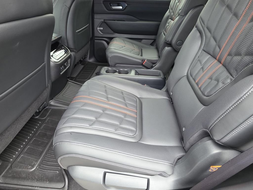 New 2026 Nissan Armada PRO-4X AWD/4WD image 11