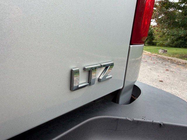 Used 2013 Chevrolet Silverado 2500 LTZ AWD/4WD image 11