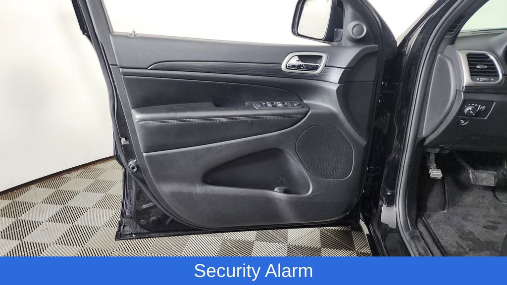 Used 2022 Jeep Grand Cherokee Laredo X image 13