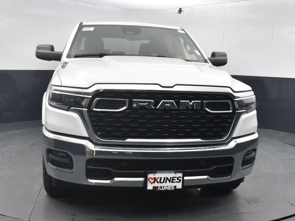 Used 2025 RAM 1500 Big Horn AWD/4WD image 4