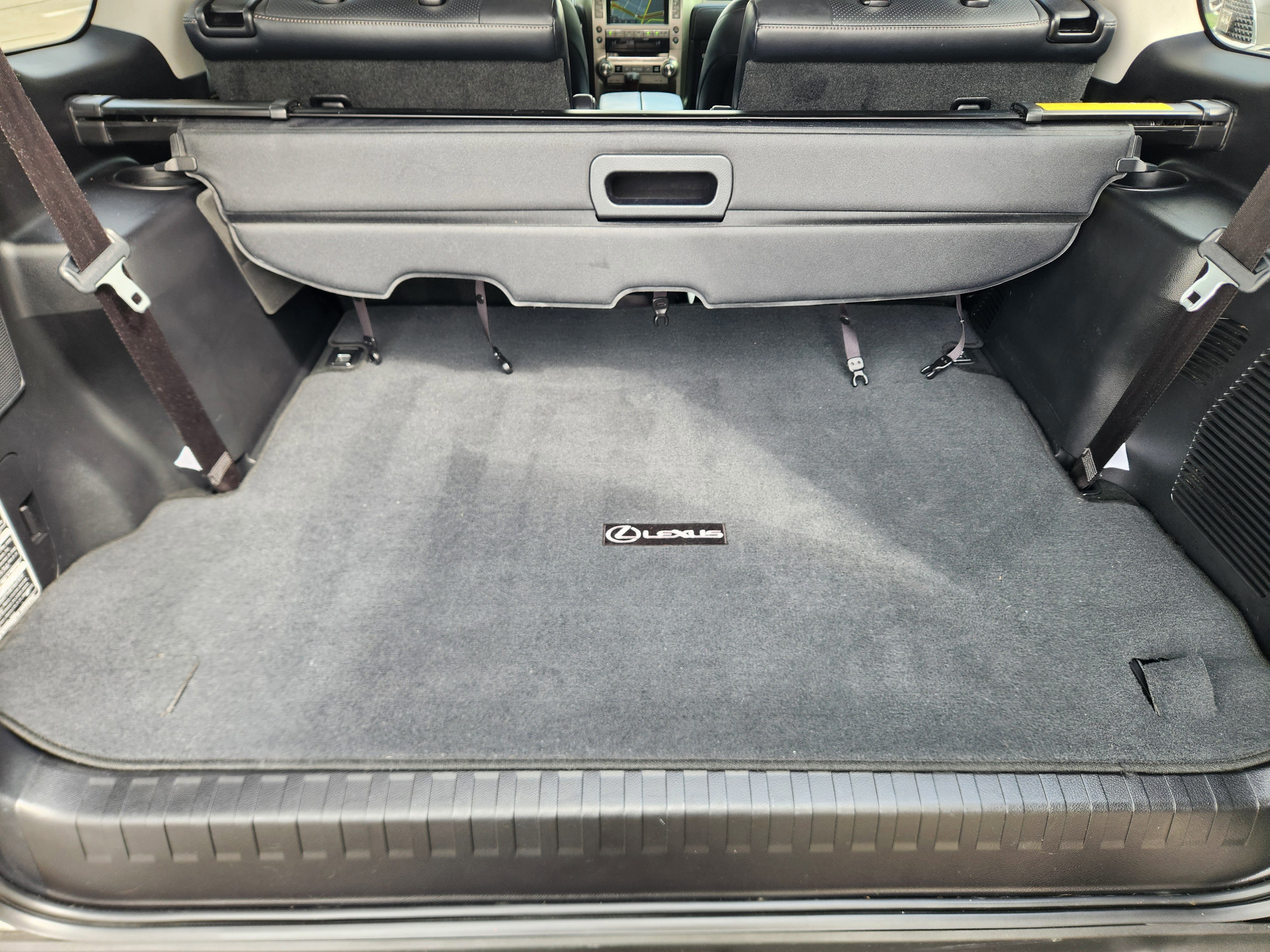 Used 2017 Lexus GX 460 Luxury w/ Preferred Accessory Package image 32