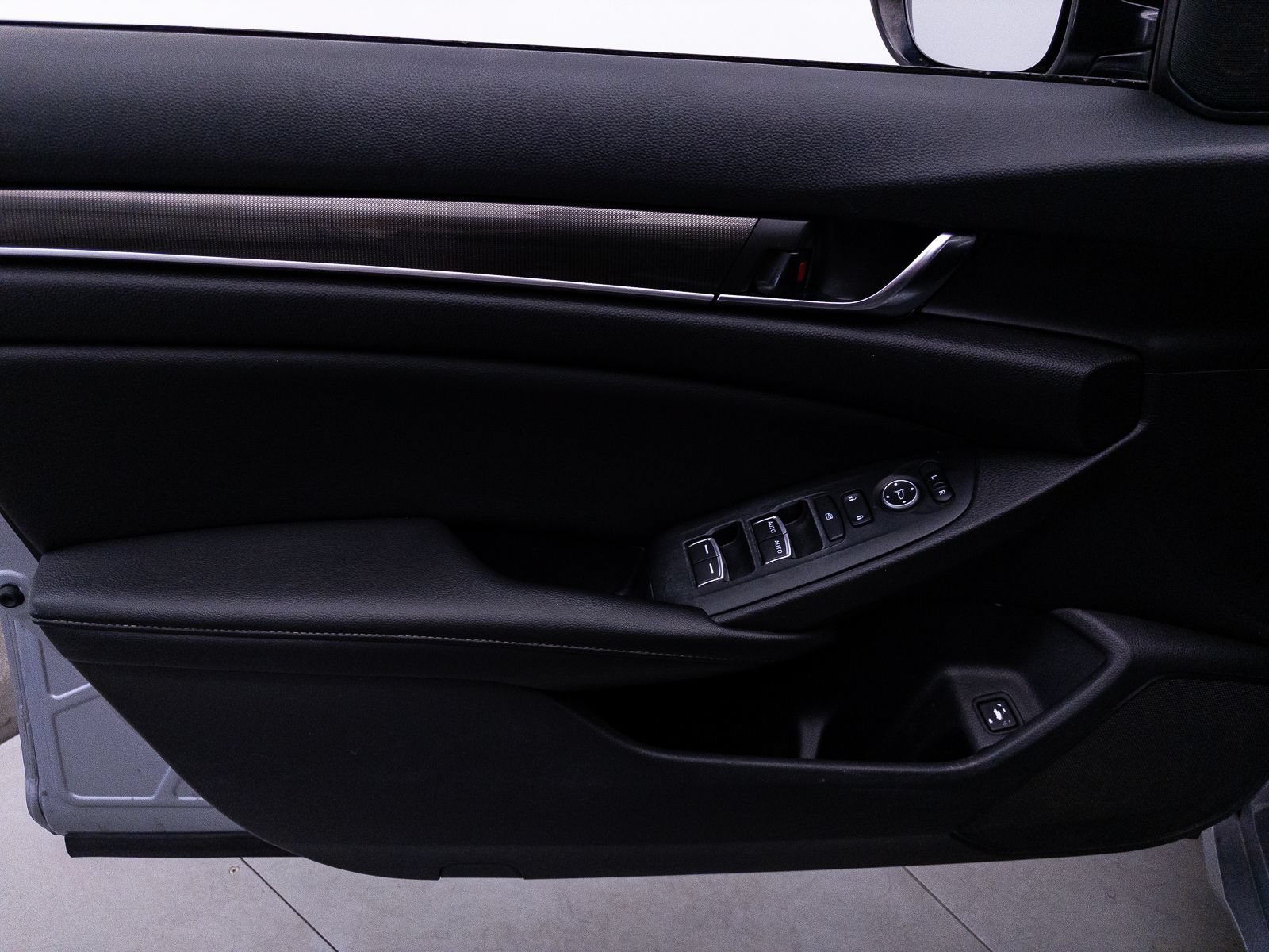 Used 2022 Honda Accord Sport image 16