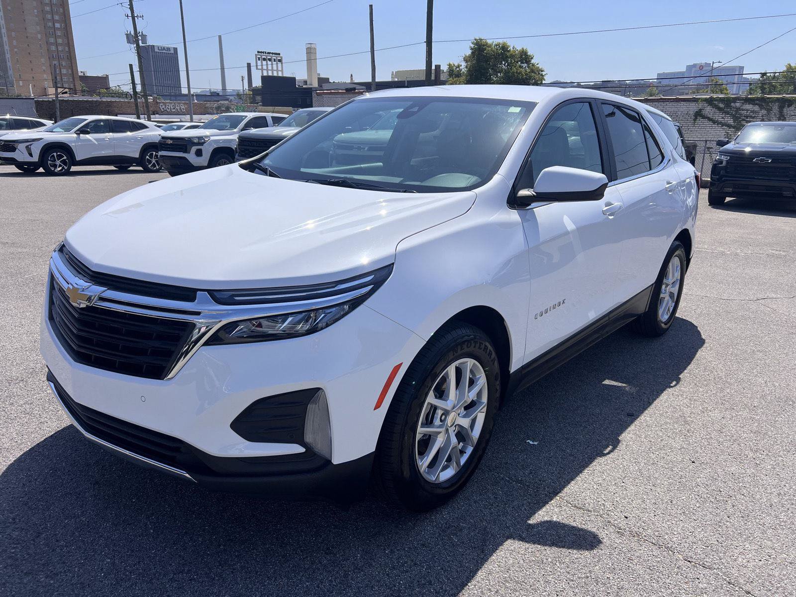 Used 2024 Chevrolet Equinox LT FWD image 28