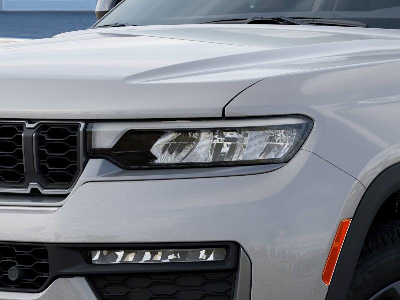 New 2026 Jeep Grand Cherokee Limited AWD/4WD image 10