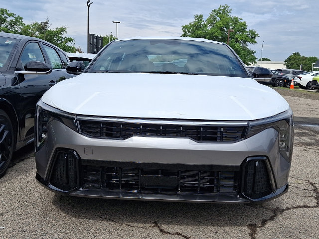 New 2026 Kia K4 GT-Line FWD image 2