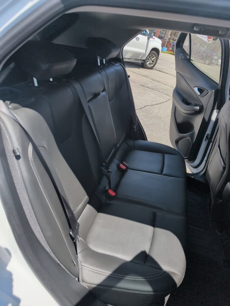 Used 2024 Buick Encore GX Sport Touring w/ Comfort Package AWD/4WD image 13