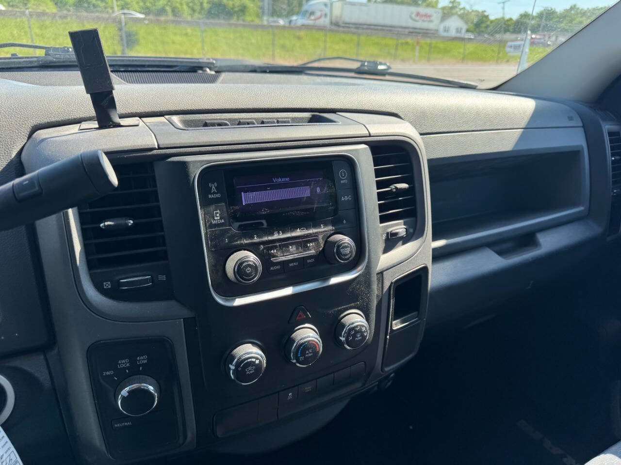 Used 2013 RAM 1500 Express AWD/4WD image 13