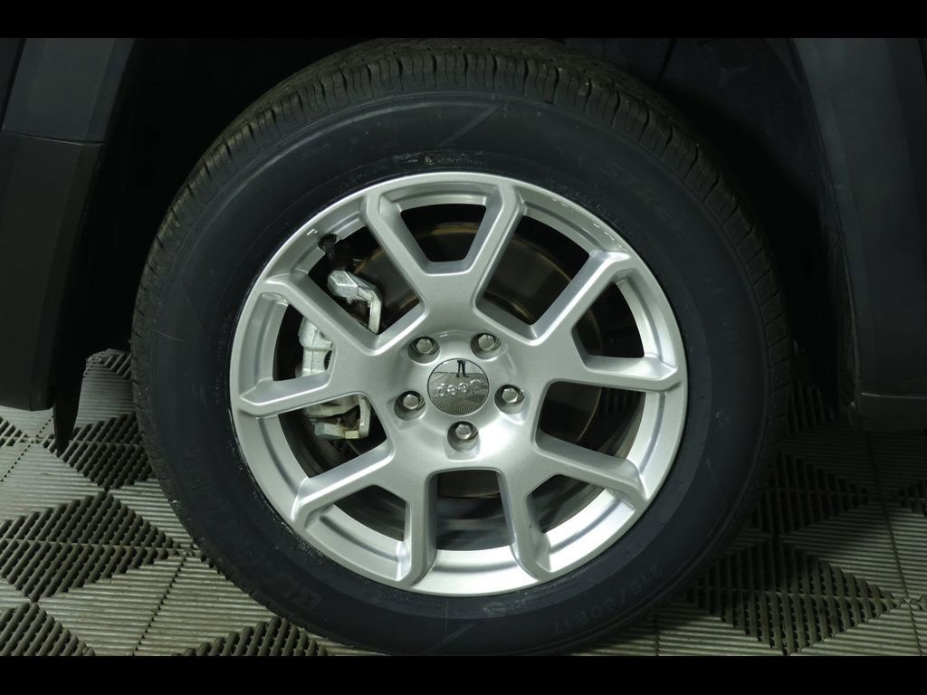 Used 2021 Jeep Renegade Latitude w/ Convenience Group image 13