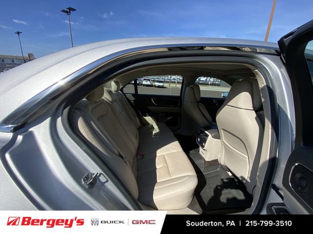 Used 2017 Lincoln Continental Reserve w/ Climate Package image 30