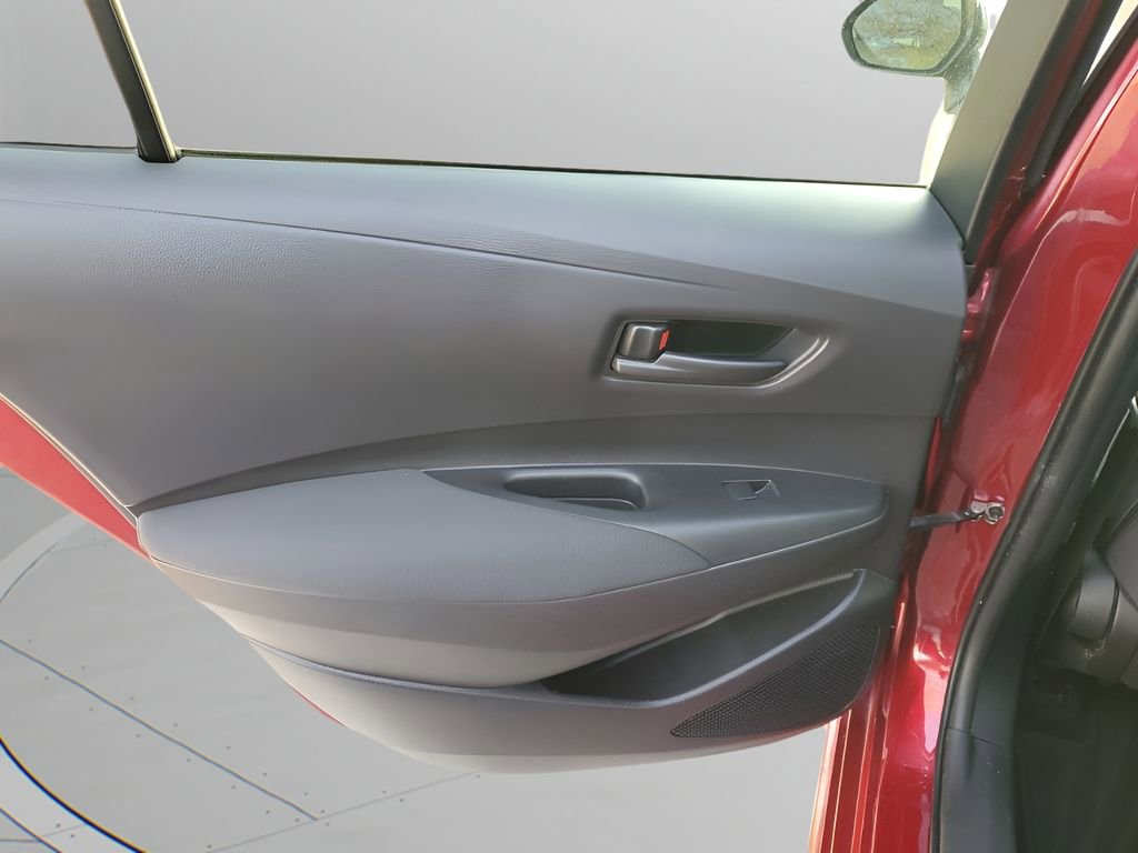 Used 2022 Toyota Corolla LE image 17