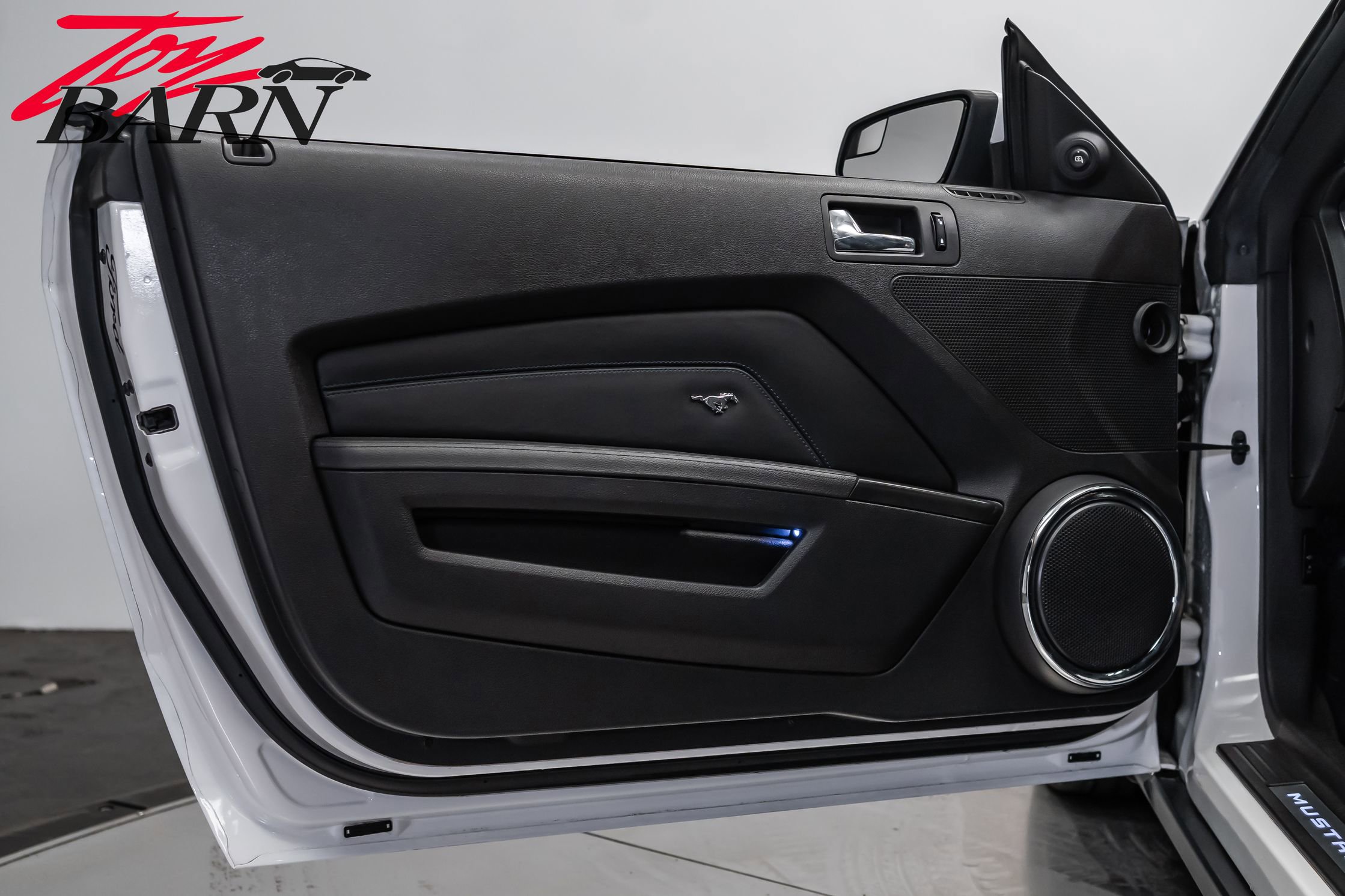 Used 2012 Ford Mustang GT Premium image 18