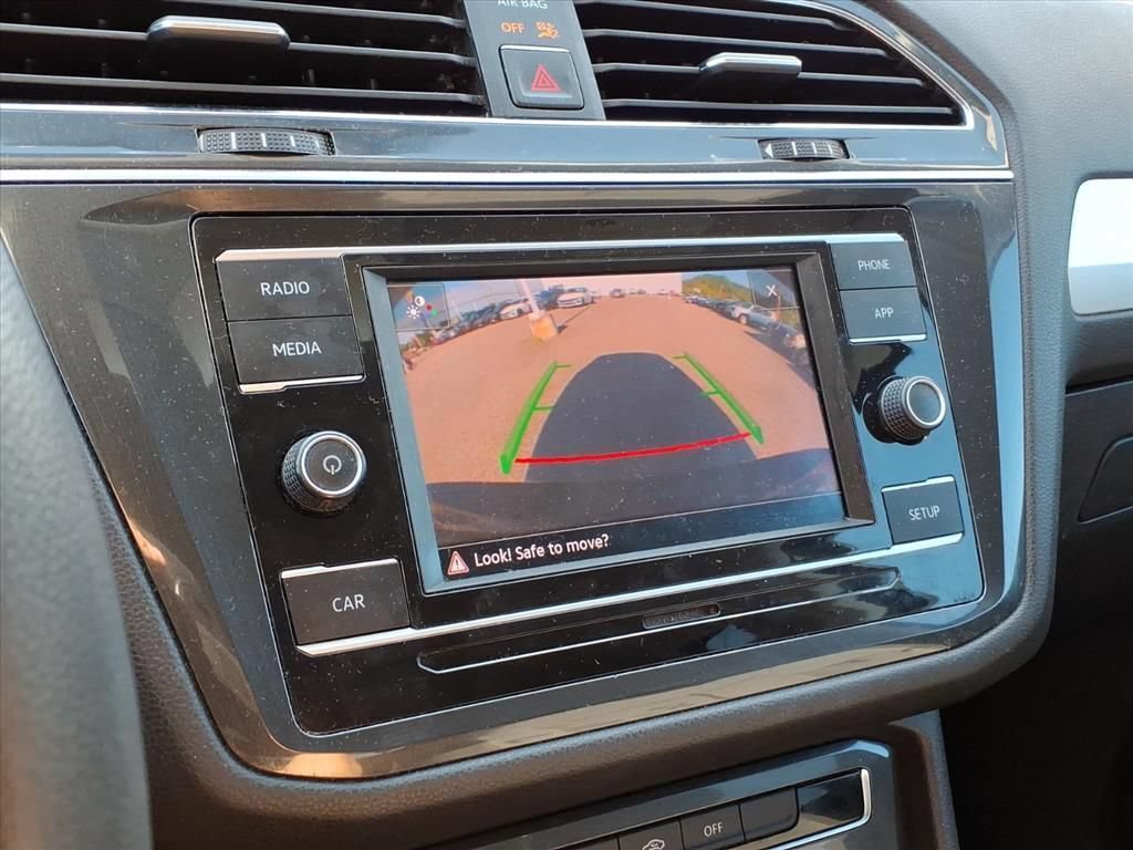 Used 2018 Volkswagen Tiguan S AWD/4WD image 9