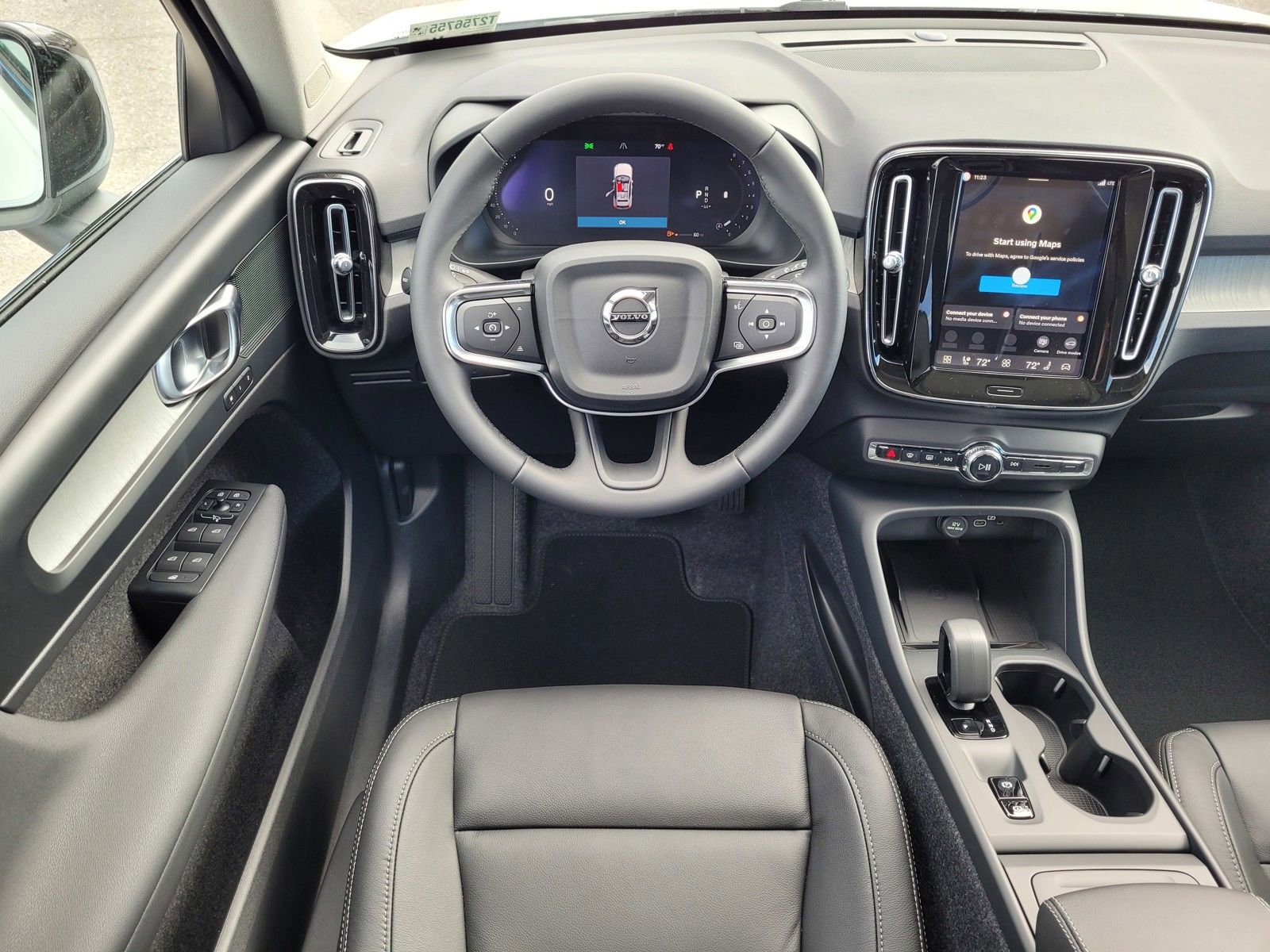 New 2026 Volvo XC40 B4 Core w/ Climate Package image 12