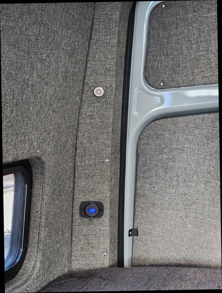 Used 2025 Mercedes-Benz Sprinter 2500 image 40