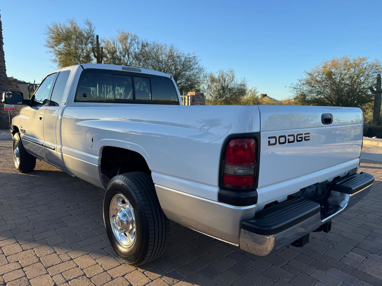 Used 2002 Dodge Ram 2500 Truck SLT Quad Cab Long Bed 2WD image 6