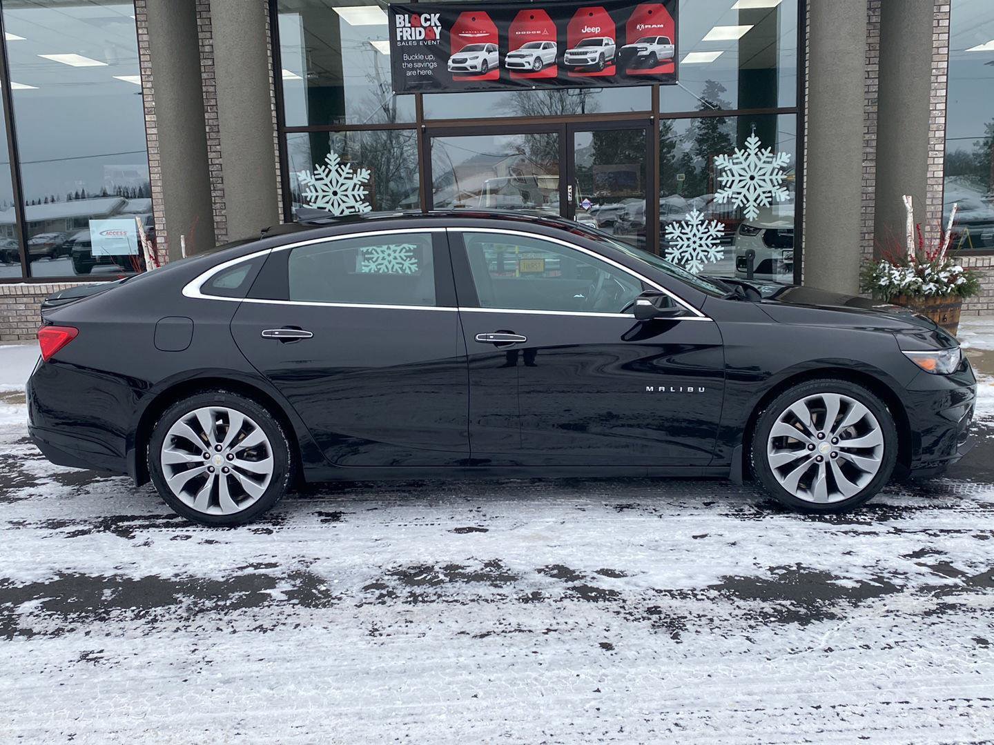 Used 2018 Chevrolet Malibu Premier w/ Premier Sun and Wheel Package image 19