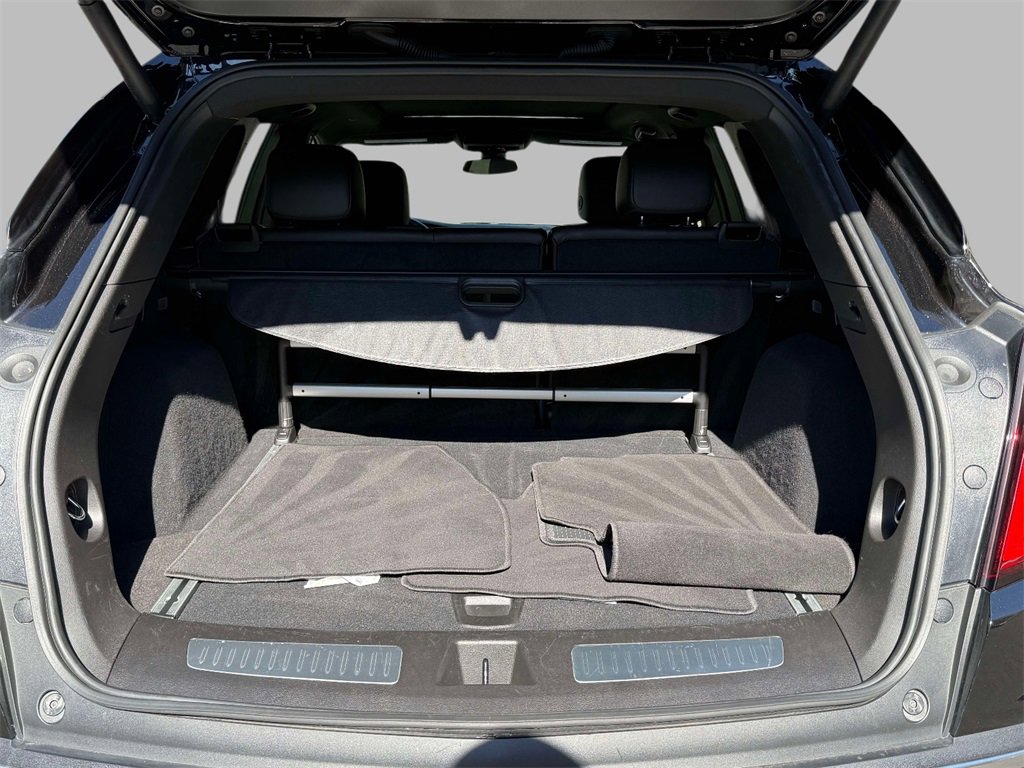 Used 2025 Cadillac XT5 Premium Luxury image 17