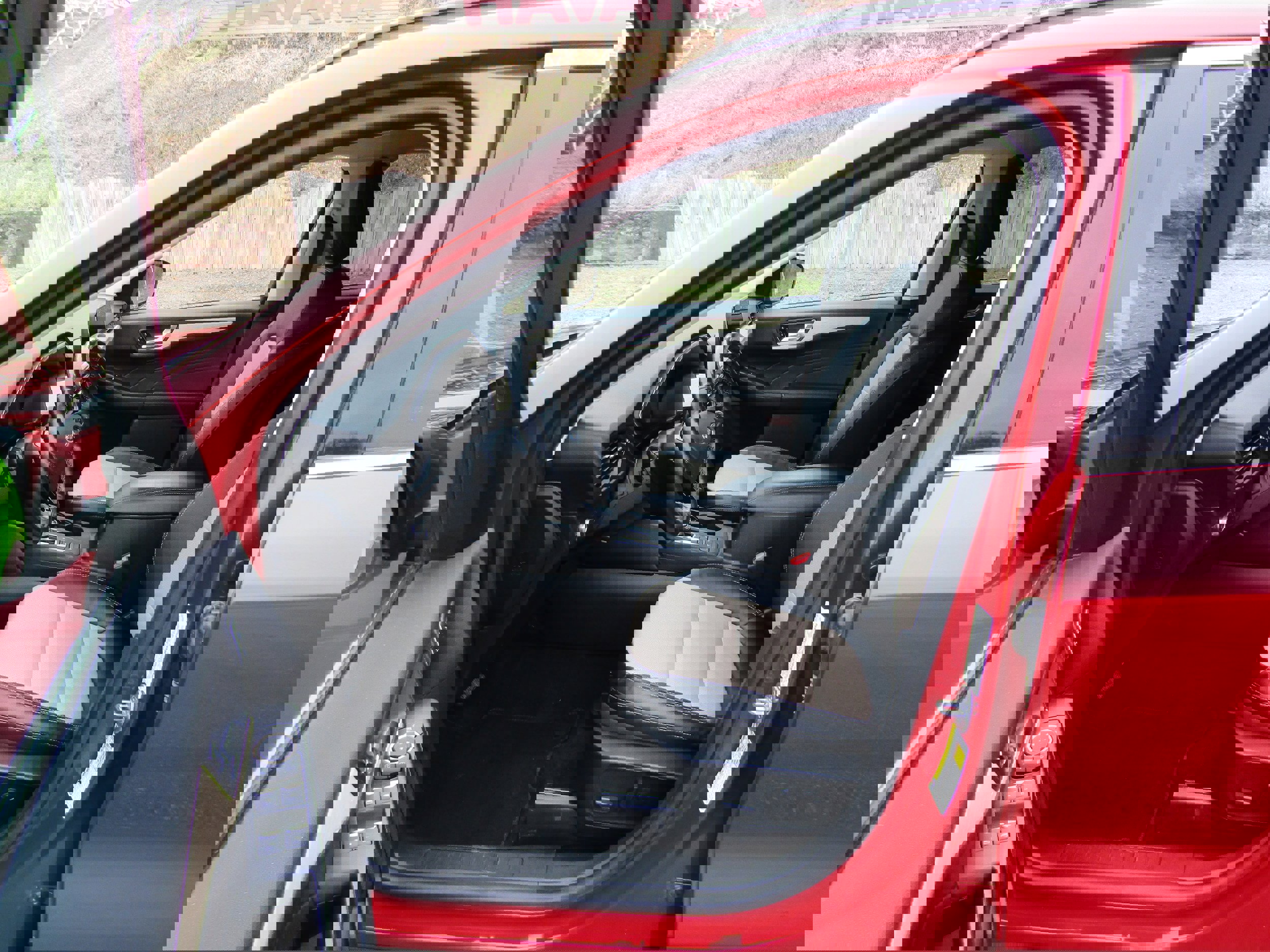 Certified 2021 Ford Escape Titanium w/ Titanium Elite Package image 13