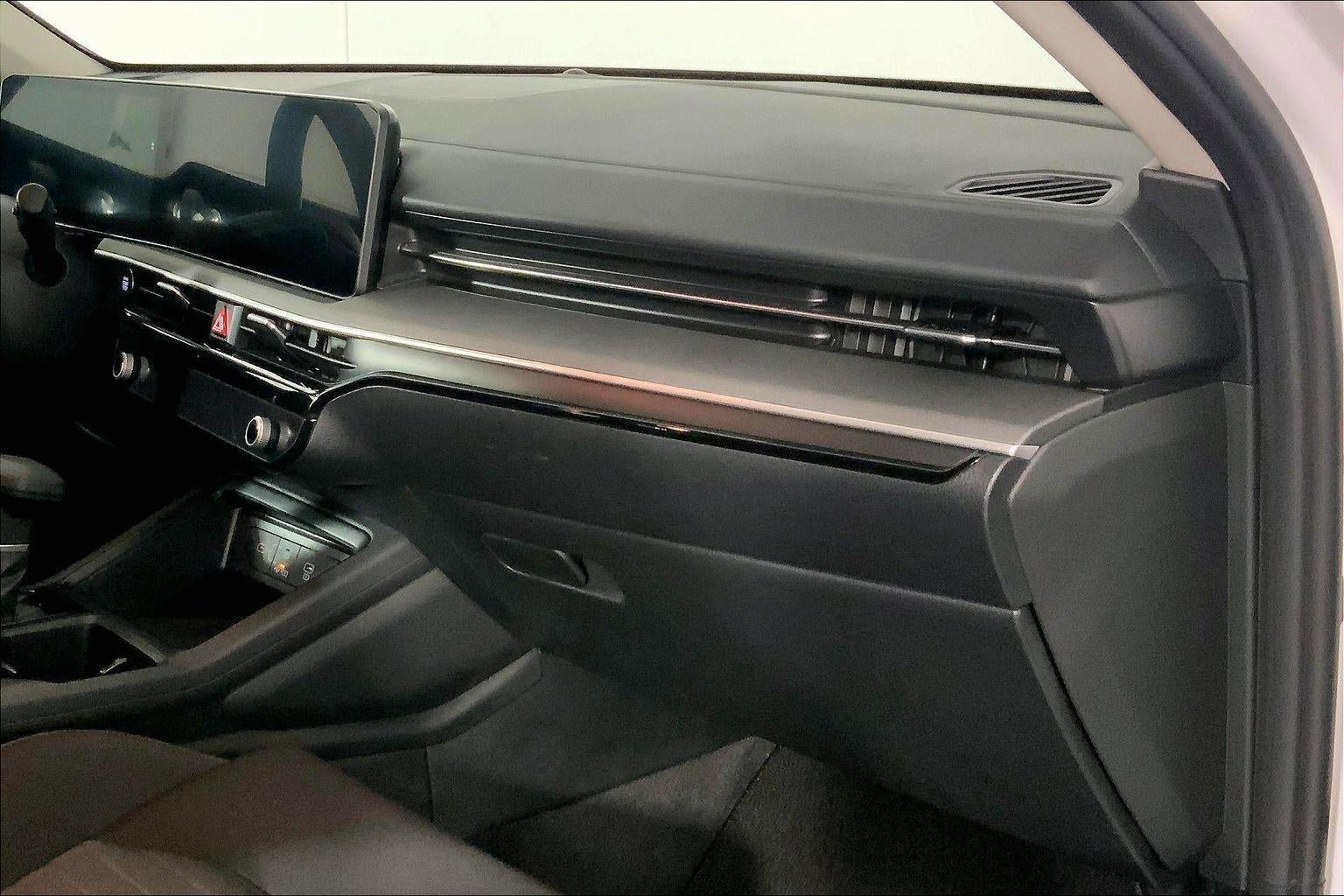 Used 2025 Kia K5 LXS FWD image 17