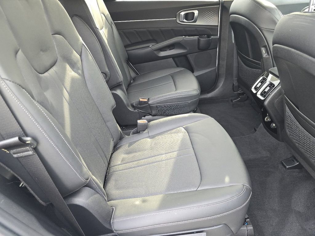 Used 2022 Kia Sorento SX image 21