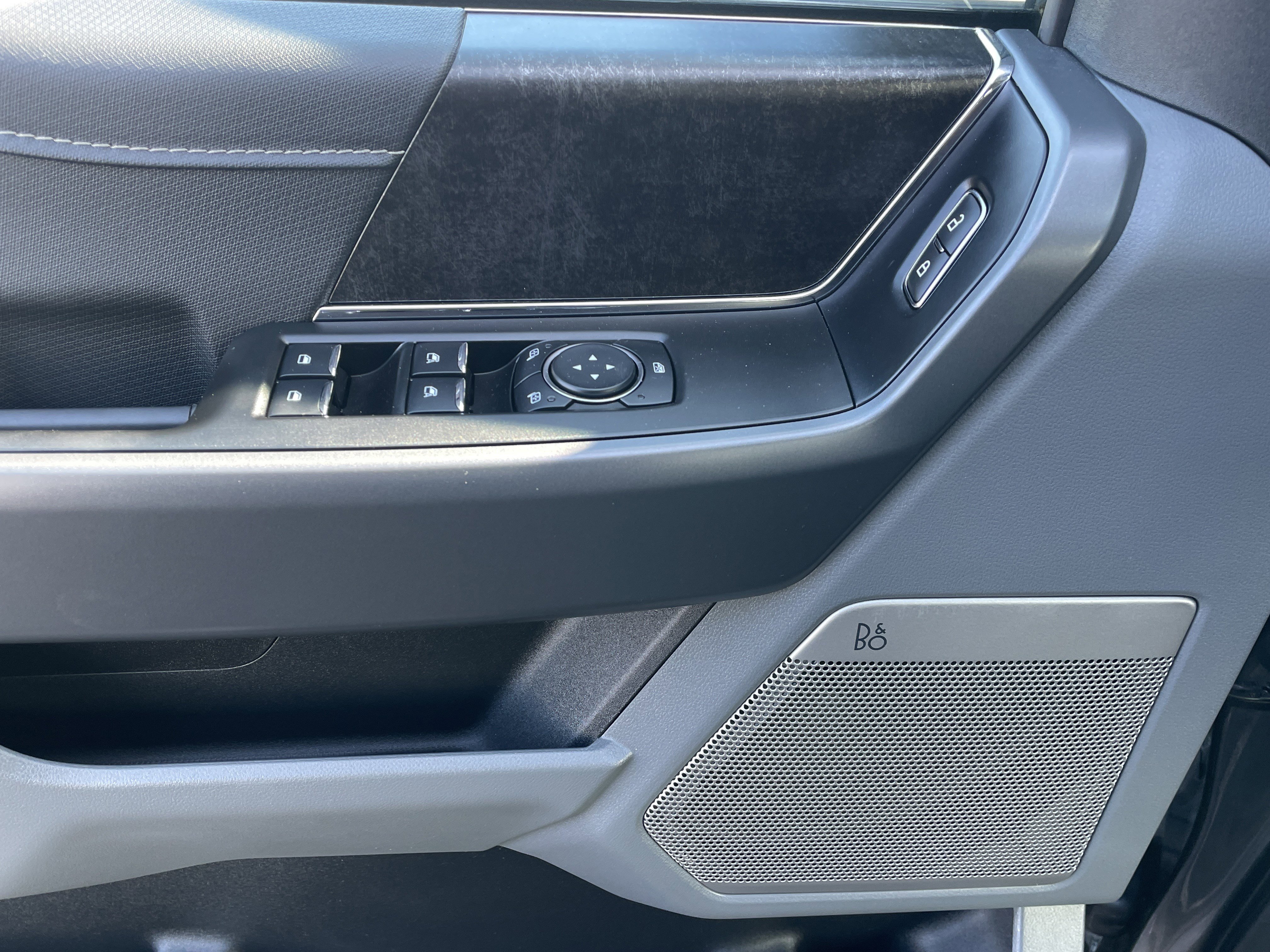 Used 2025 Ford F150 Lightning Flash image 11