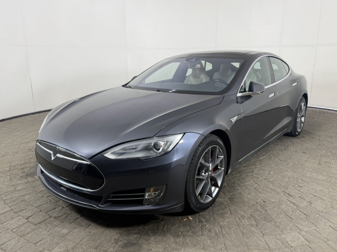 Used 2015 Tesla Model S P90D AWD/4WD image 3