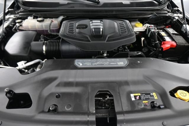 Used 2023 Jeep Wagoneer 4WD w/ Convenience Group I image 29