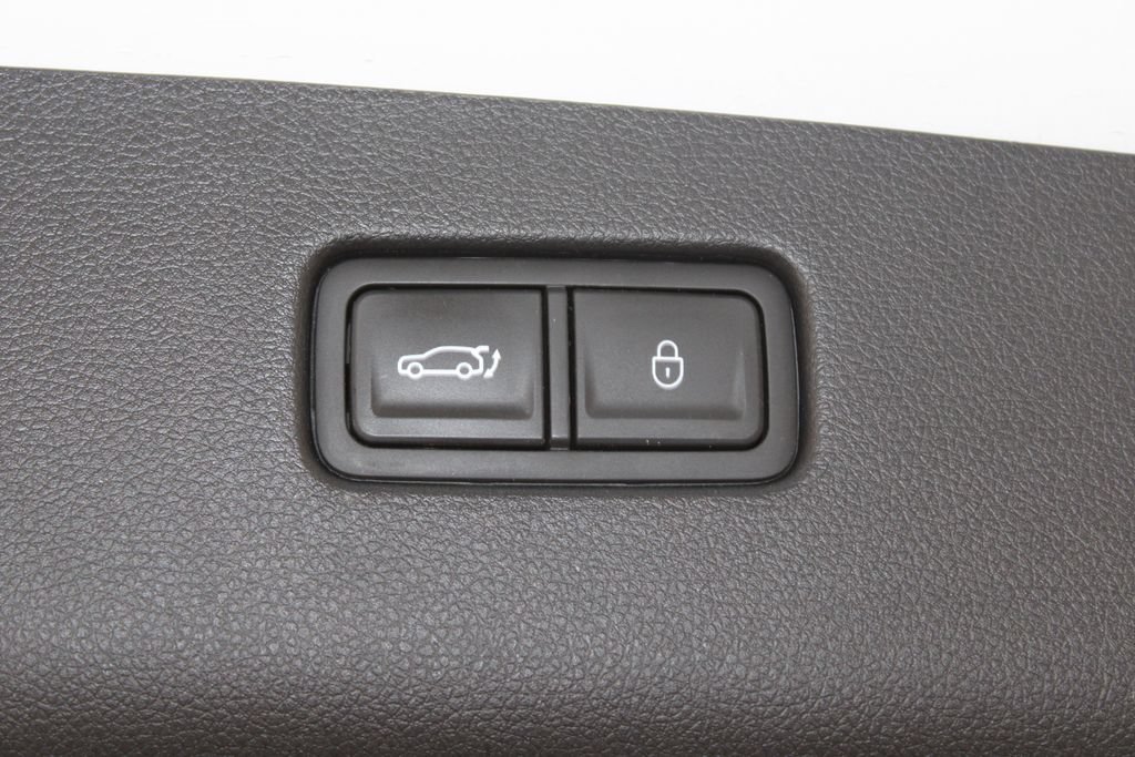Used 2025 Genesis GV70 2.5T AWD/4WD image 15