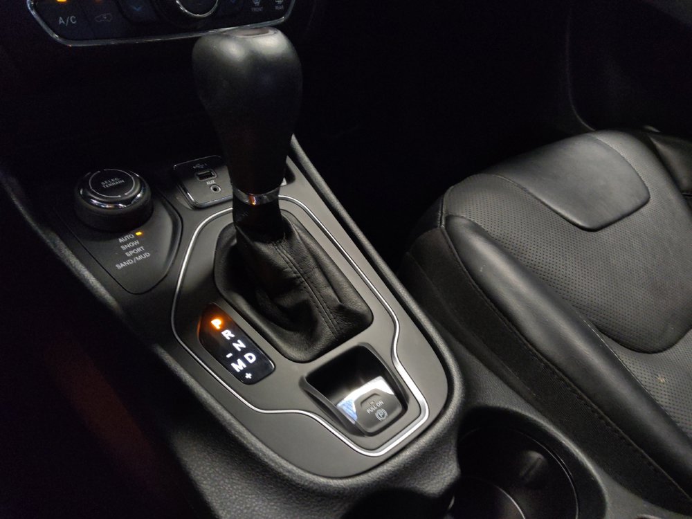 Used 2022 Jeep Cherokee Latitude Lux AWD/4WD image 26