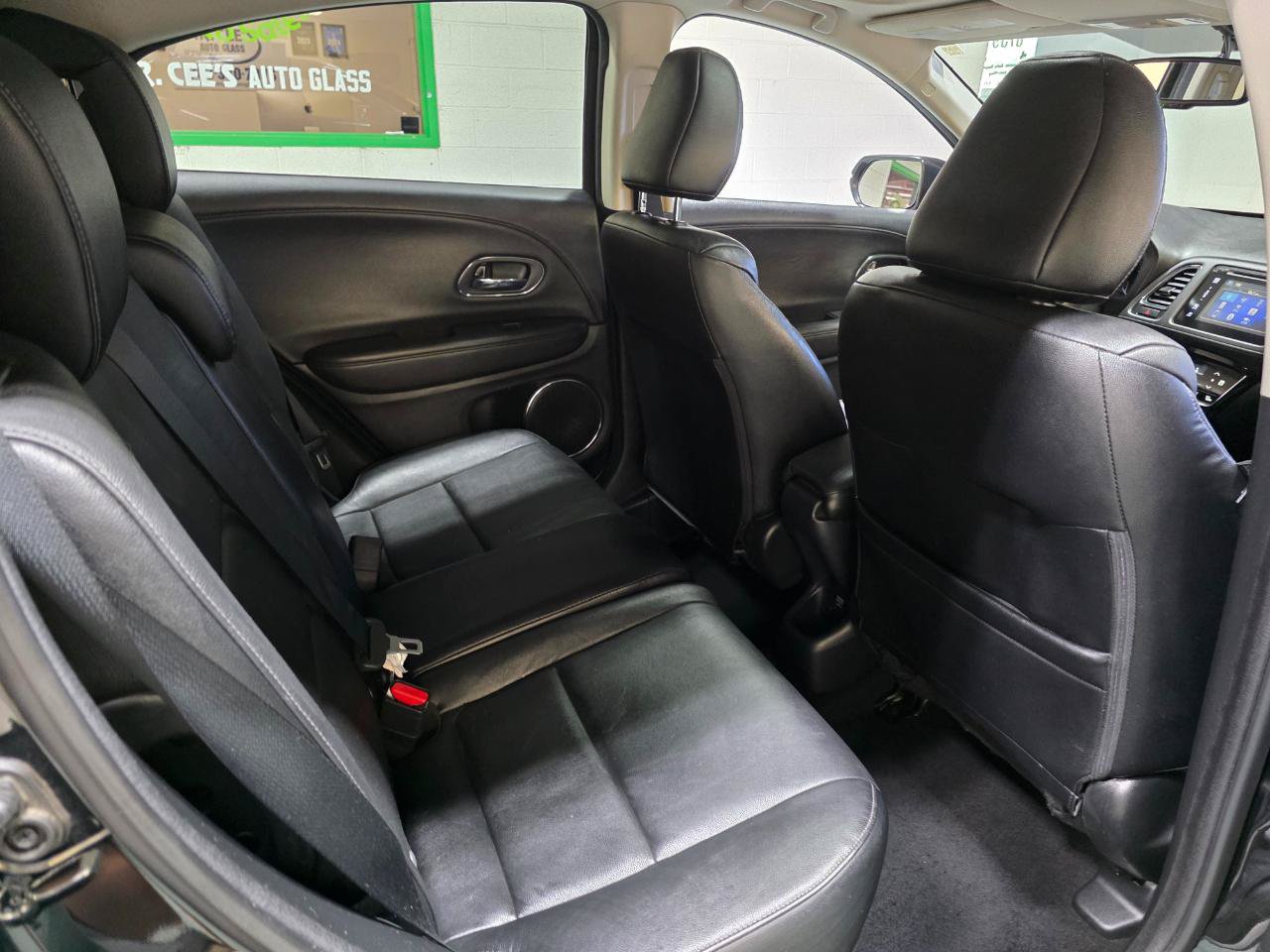 Used 2017 Honda HR-V EX-L image 22
