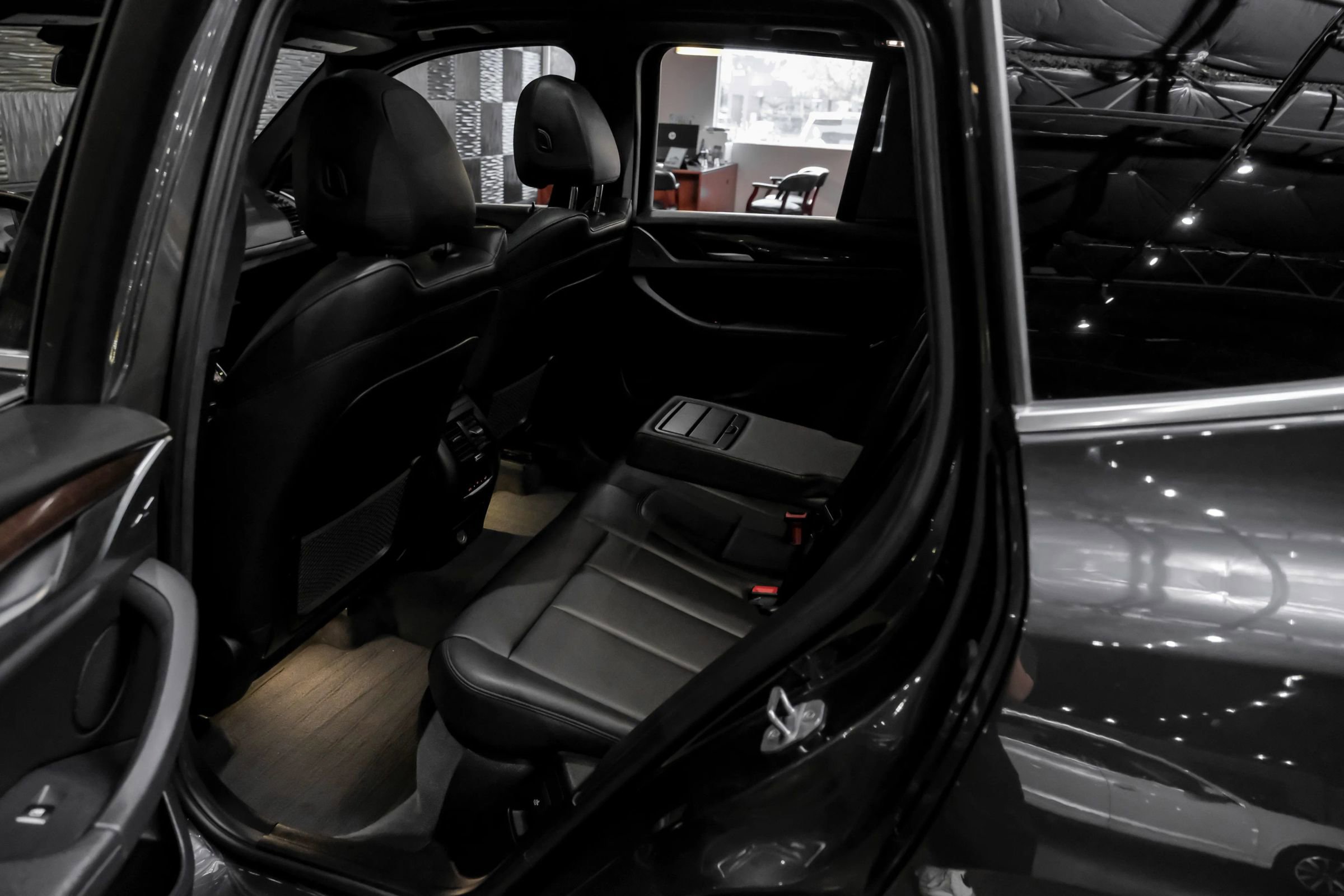 Used 2019 BMW X3 sDrive30i w/ Convenience Package image 31