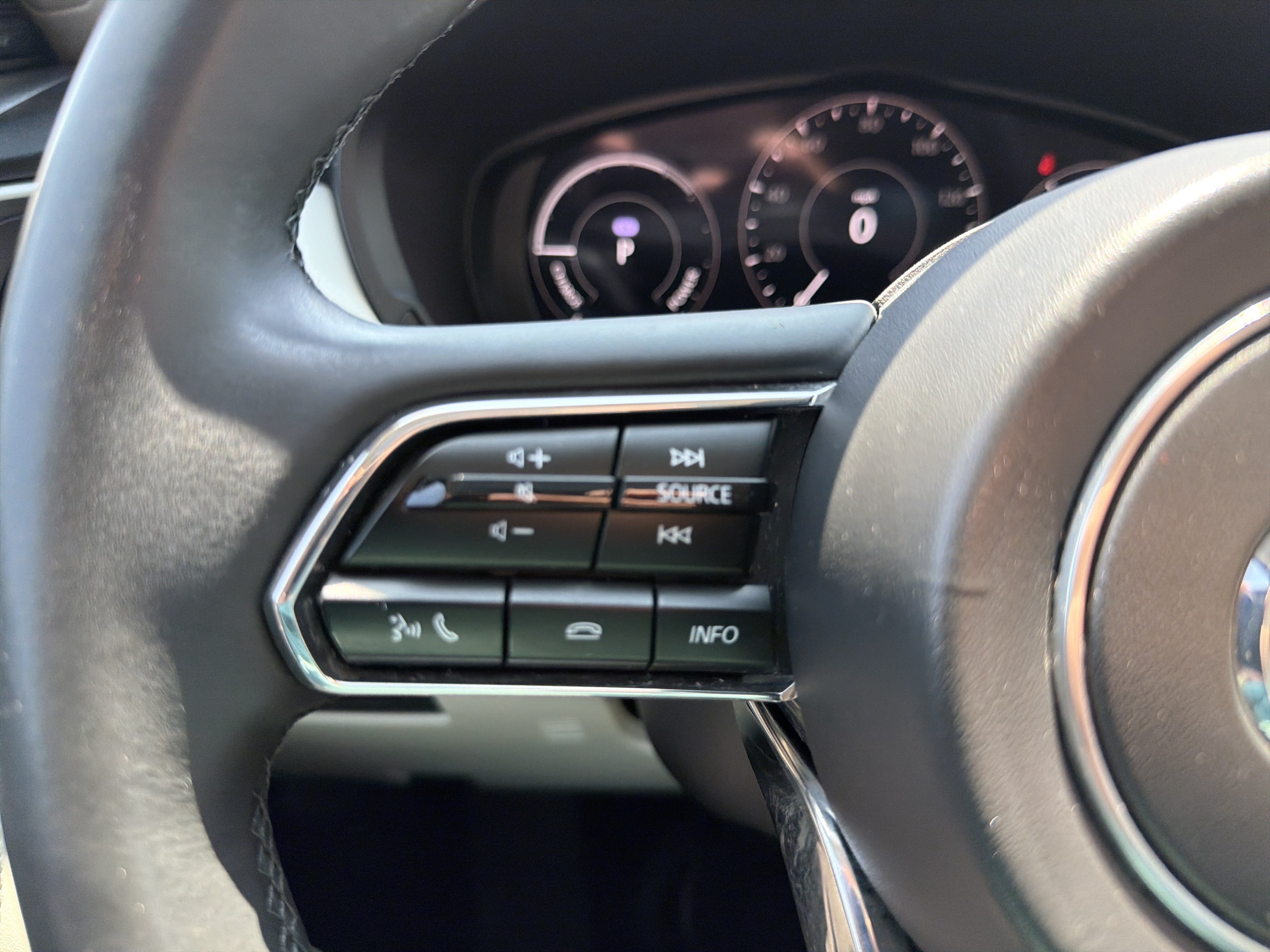 Certified 2024 MAZDA CX-90 Plug-In Hybrid w/ Premium Plus AWD/4WD image 30