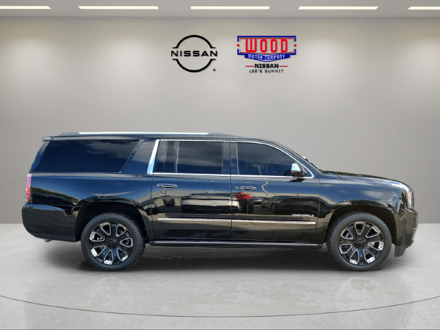 Used 2019 GMC Yukon XL Denali w/ Denali Ultimate Package RWD image 2