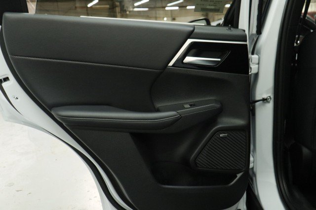 New 2026 Mitsubishi Outlander LE FWD image 25