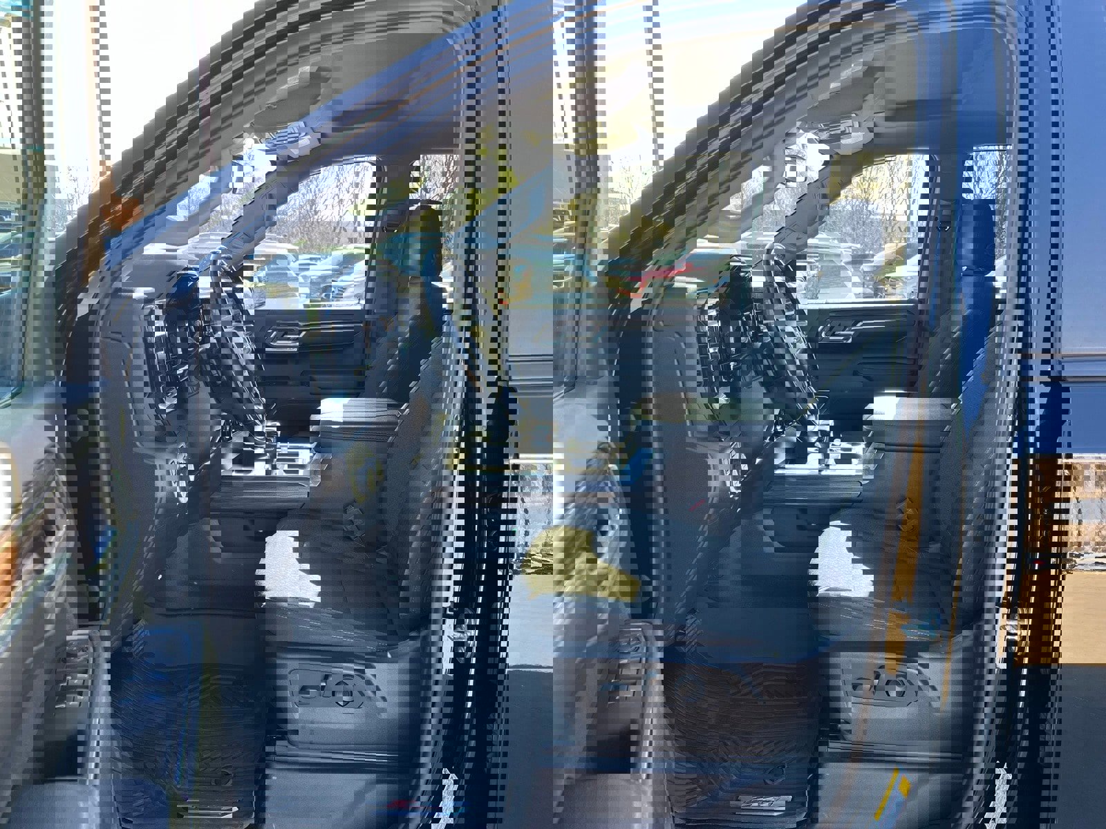 Used 2023 Chevrolet Silverado 1500 LT Trail Boss w/ Protection Package image 22