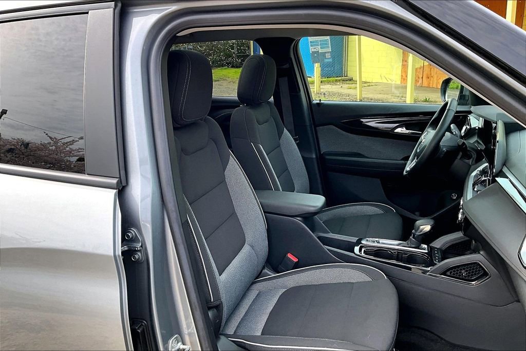 Used 2024 Chevrolet TrailBlazer LT w/ Convenience Package image 10