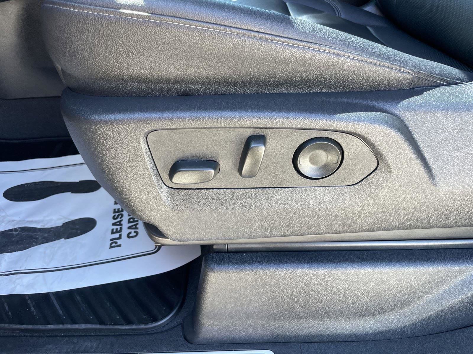 Used 2025 Chevrolet Silverado 3500 LTZ w/ LTZ Texas Edition image 13