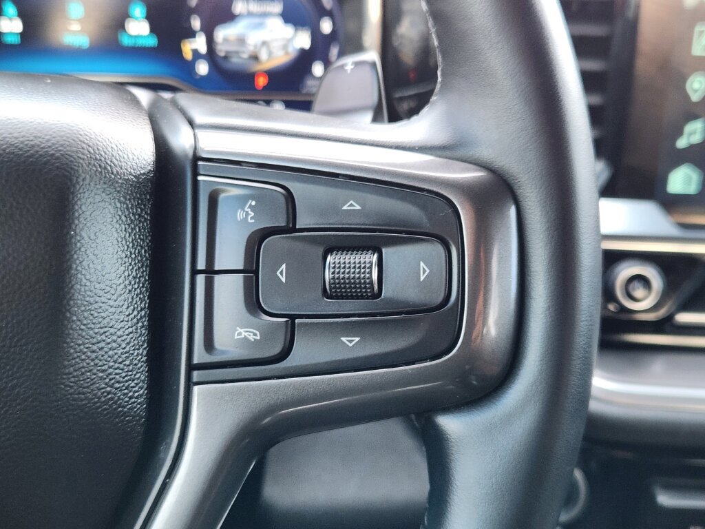 Used 2024 Chevrolet Silverado 1500 High Country w/ Technology Package image 18