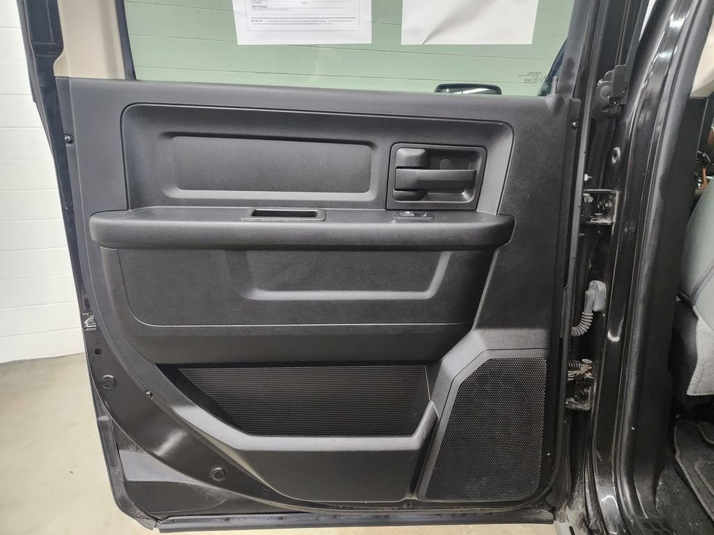 Used 2018 RAM 1500 Express w/ Express Value Package image 19