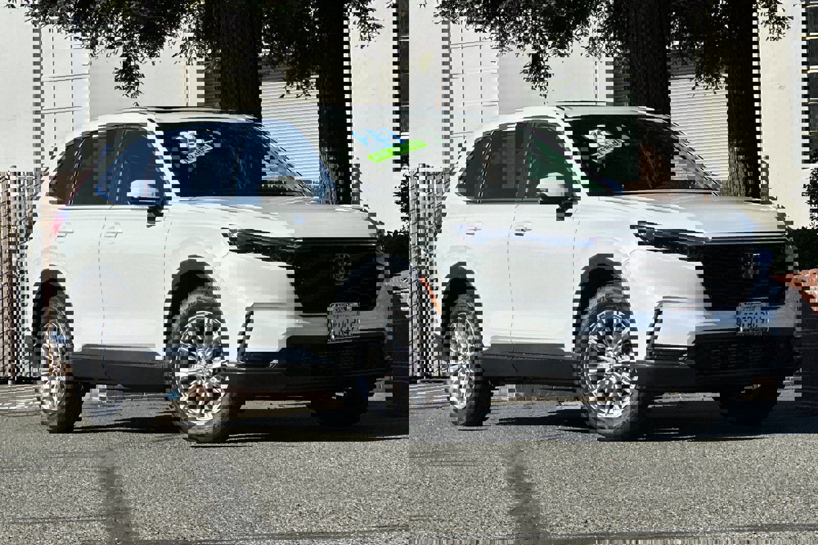 Used 2023 Honda CR-V EX-L image 2