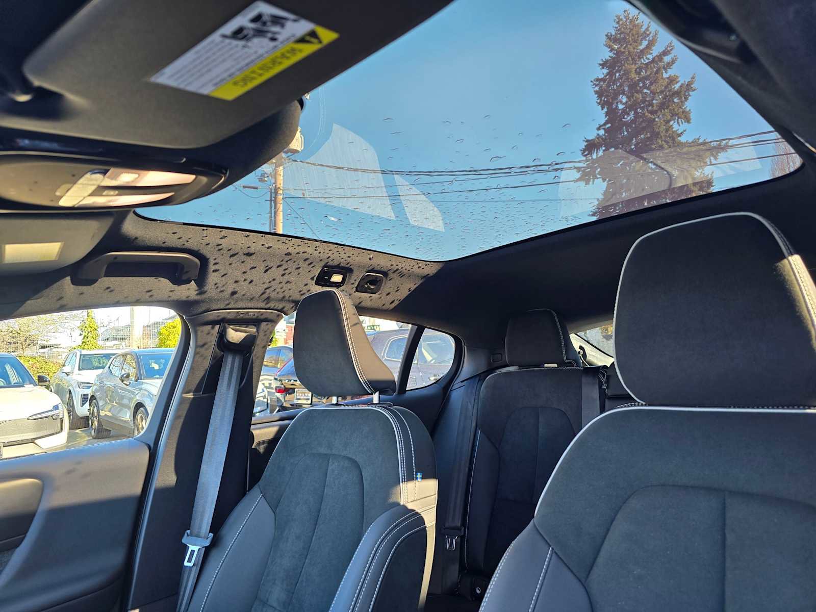 Used 2023 Volvo C40 P8 Recharge Ultimate w/ Protection Package Premier image 22