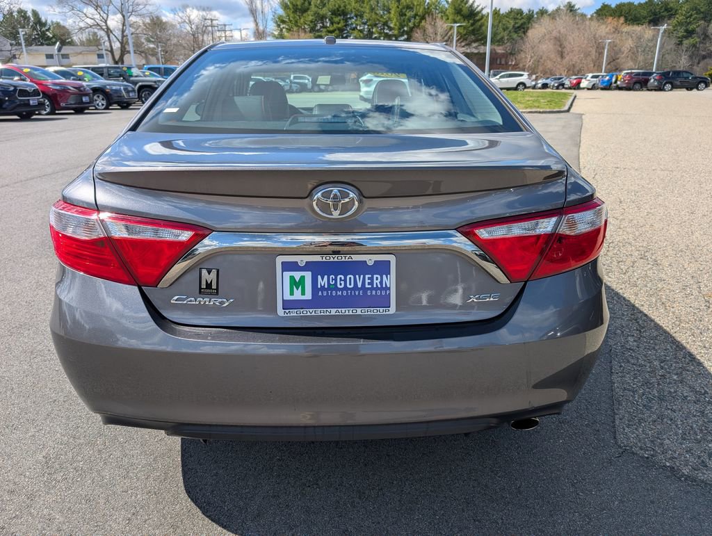Used 2016 Toyota Camry XSE w/ Moonroof Package FWD image 4