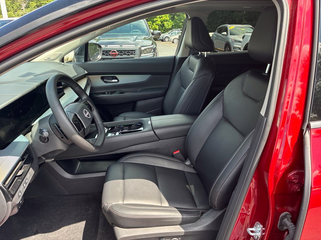 Certified 2025 Nissan Murano SL w/ Cargo Package AWD/4WD image 16