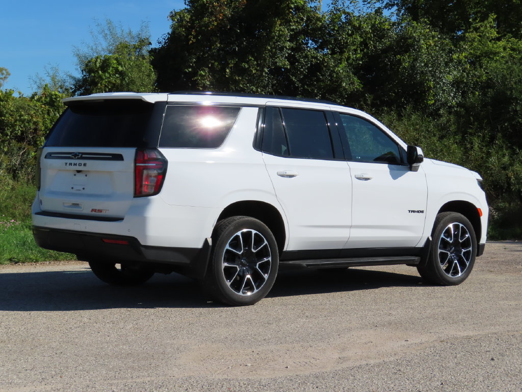 Used 2023 Chevrolet Tahoe RST w/ Luxury Package AWD/4WD image 3