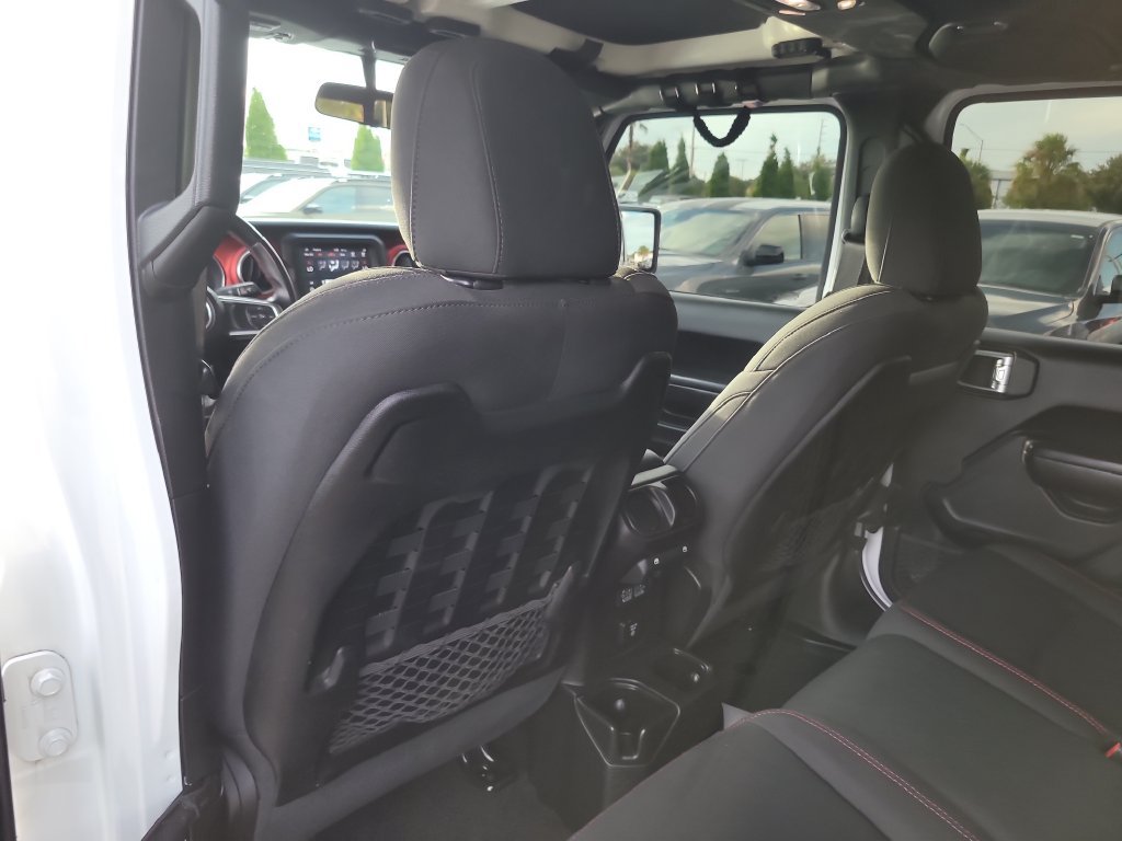 Used 2020 Jeep Gladiator Rubicon w/ Trailer Tow Package AWD/4WD image 11