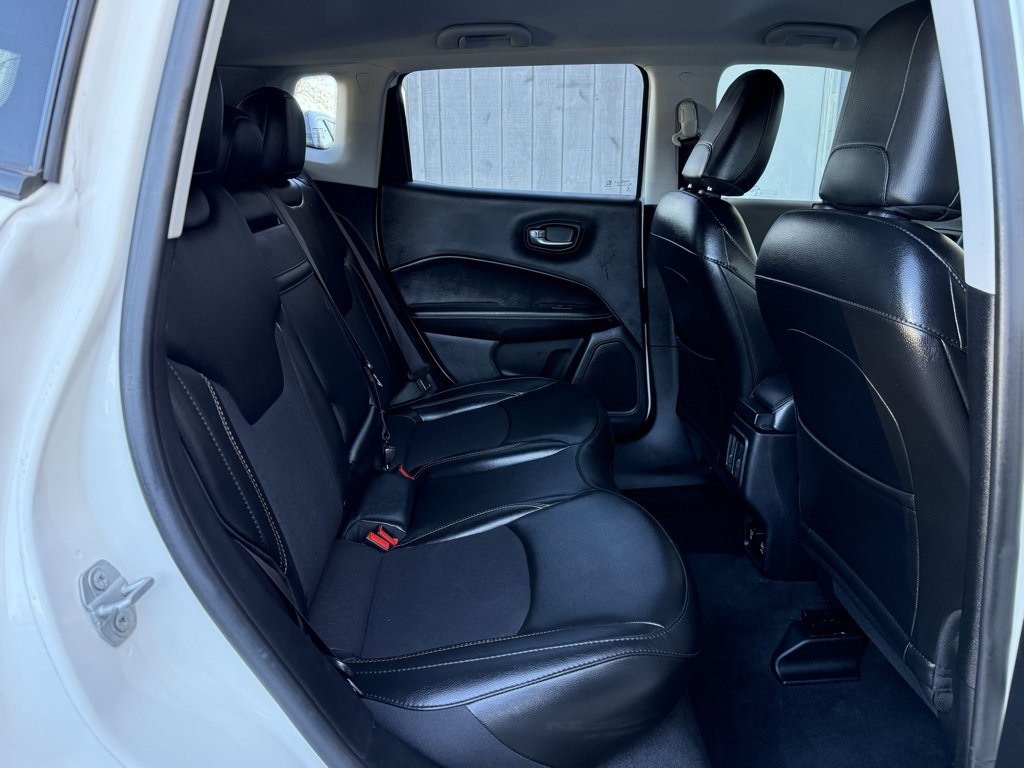 Used 2019 Jeep Compass Latitude w/ Popular Equipment Group image 17