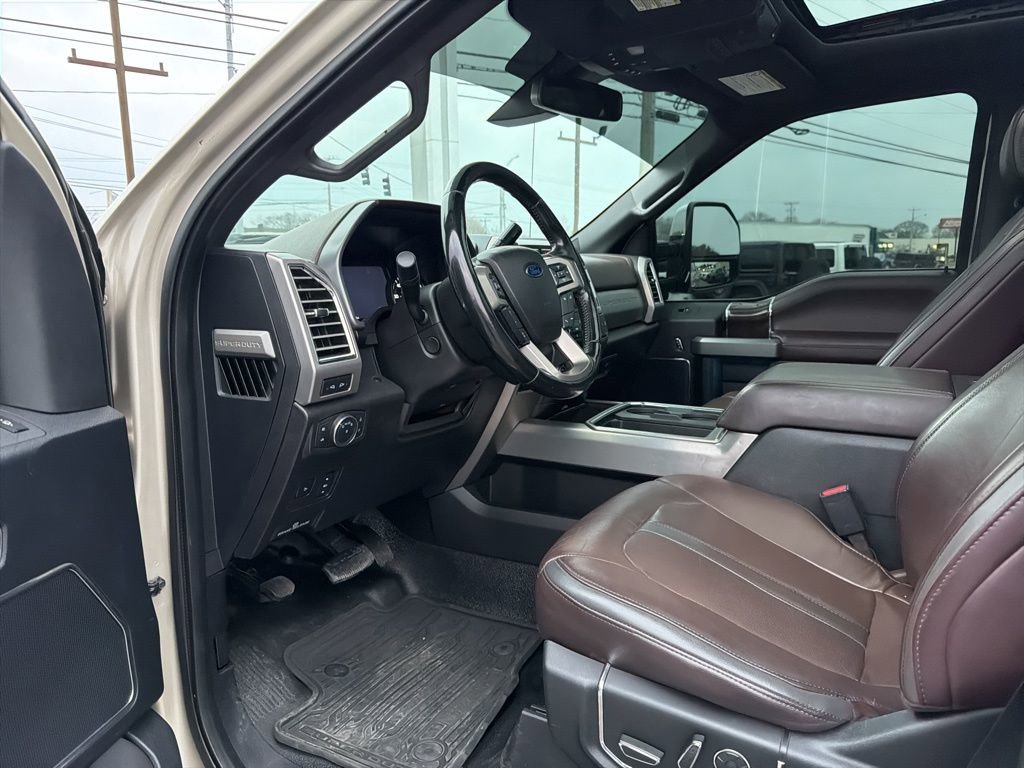 Used 2017 Ford F250 Platinum w/ Platinum Ultimate Package AWD/4WD image 29
