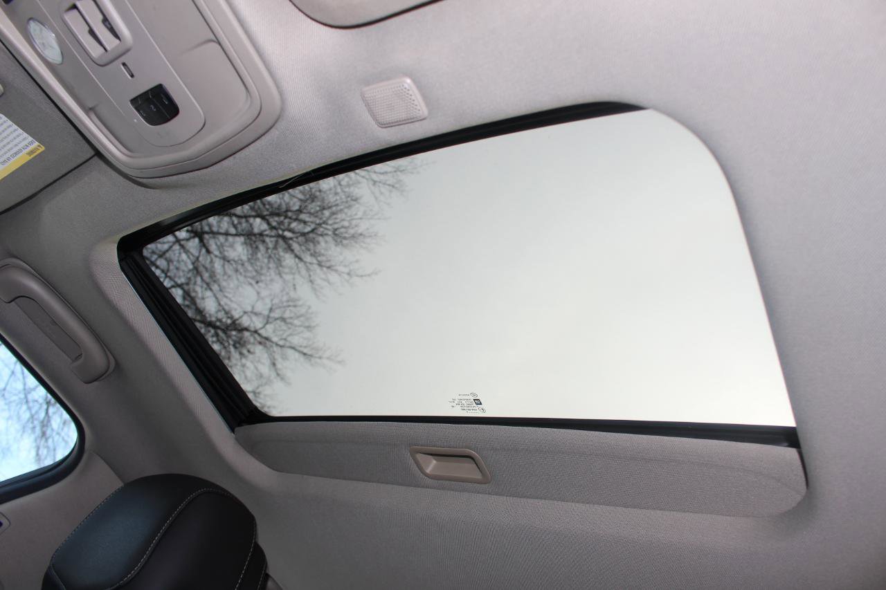 Used 2014 Cadillac ATS Luxury w/ Sun And Sound Package image 18