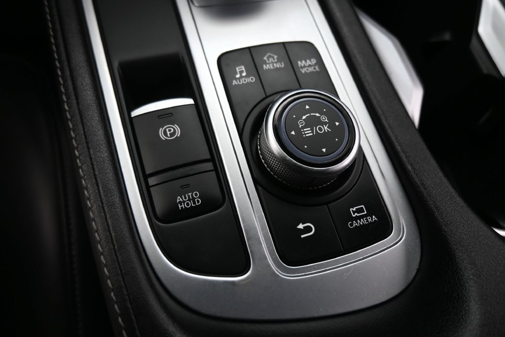 Used 2023 INFINITI QX60 Luxe w/ Performance Audio Package FWD image 17